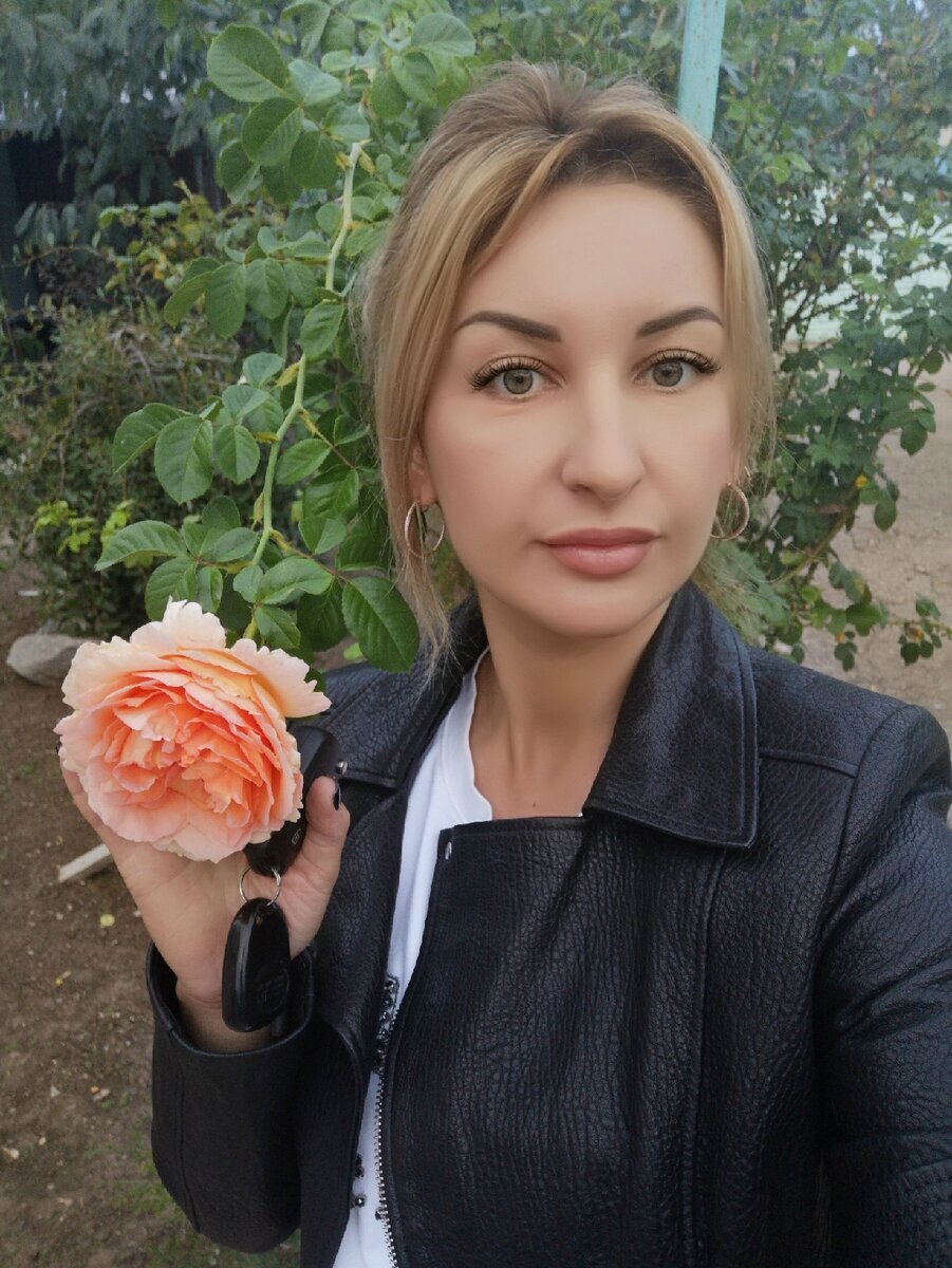 Фото участника фотоконкурса за самую очаровательную хозяйку отеля. Личный архив: Лилия Буракова 