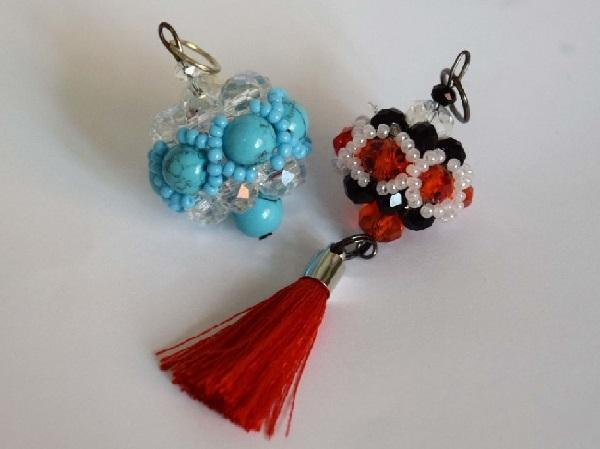 Источник: https://masteridelo.ru/shkola-masterstva/master-klassy/biser/brelok-v-vide-shara-iz-bisera-poetapno.html
АВТОР: Петр Симачов: https://masteridelo.ru/author/masteradmin
    Все материалы, которые размещены на канале, найдены в сети, в свободном доступе. 
Уважаемые авторы, если Ваши права нарушаются, убедительная просьба  
сообщить мне об этом.