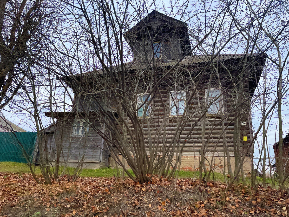 Почему стоит приехать в Воскресенское Нижегородской области: старые  дореволюционные дома и улицы | Под зонтиком | Дзен