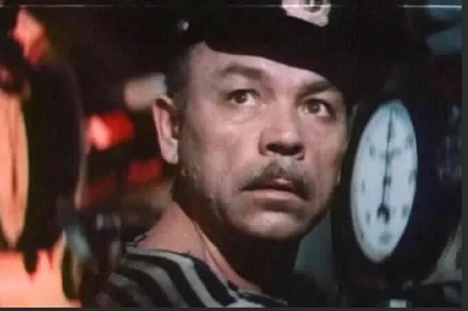 петр вельяминов командир счастливой щуки. евгений моргунов в молодости. капитан счастливой щуки. владимир кашпур командир счастливой «щуки. капитан счастливой щуки.