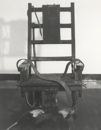 Электрический стул тюрьмы Синг-Синг \ источник https://ru.wikipedia.org