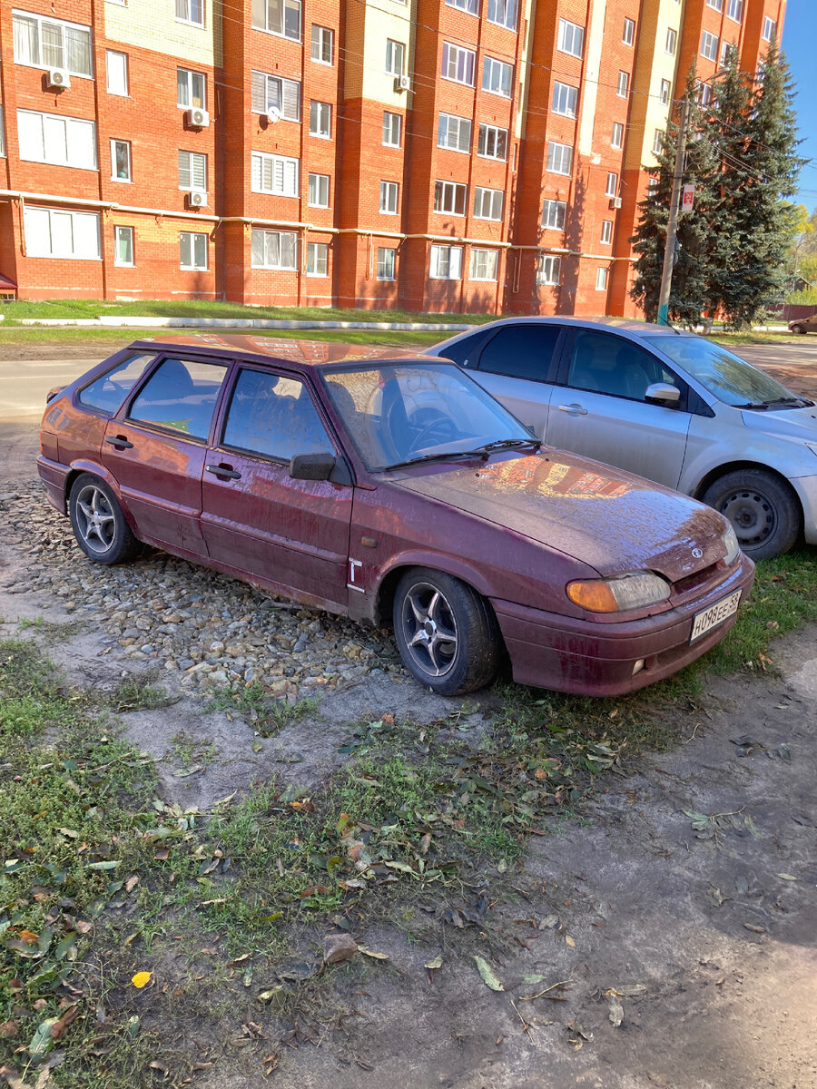 Частичный разбор пластика для выявления очагов коррозии.