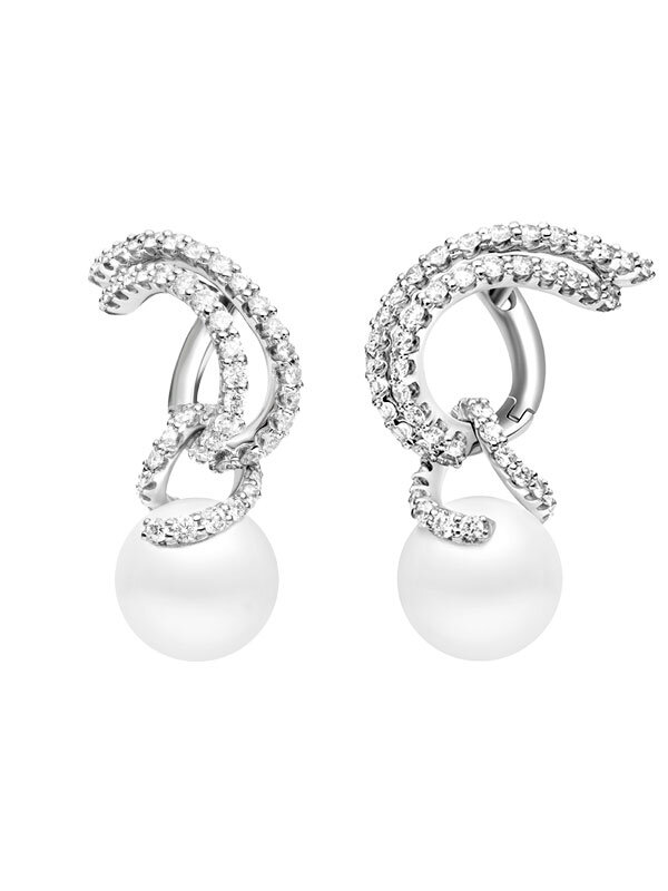 Серьги Mikimoto Classic из белого золота с бриллиантами и жемчугом 