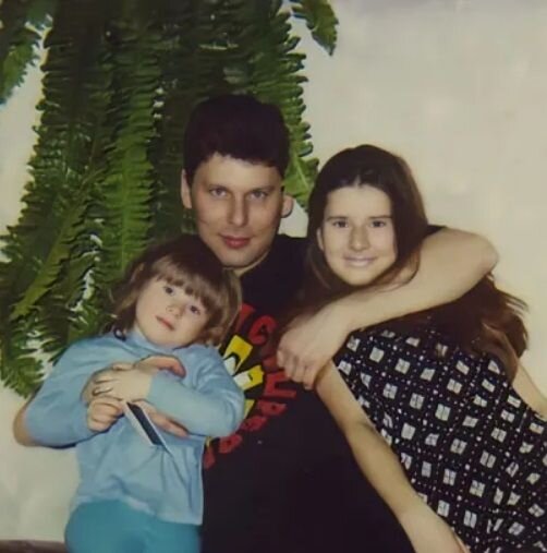 Ольгой самарина и клинских. Лилия клинских. Семья клинских. Дочь юрия хой клинских. Семья клинских.