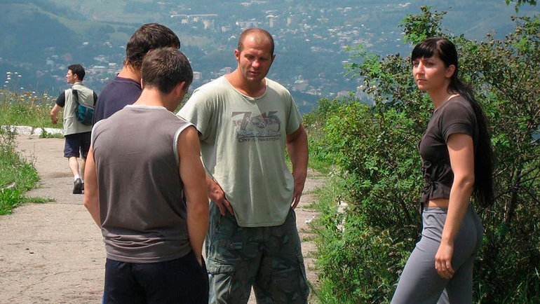    Федор Емельяненко и Юлия Березикова на сборах.из личного архива Березиковой