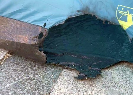    В Болгарии ультрасы напали на защитников памятника Советской армии и повредили сам монумент