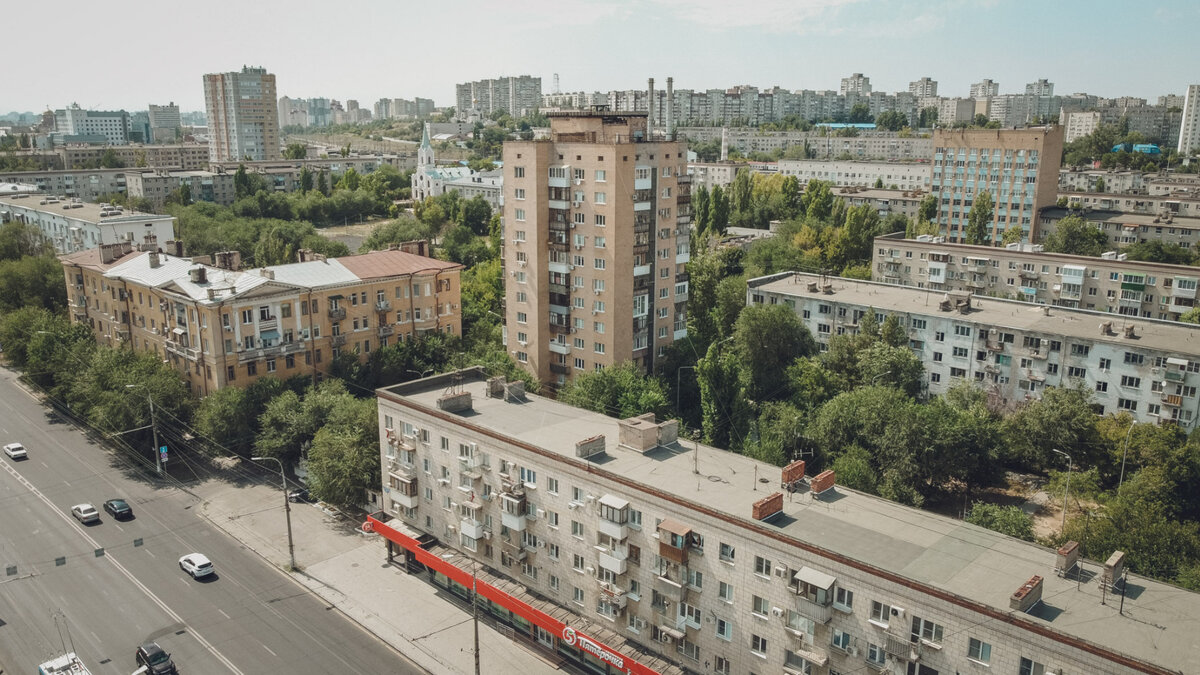     Арбитражный суд вынес громкое решение по АО «Волжский оргсинтез», на могиле худрука волгоградского НЭТа появился памятник, юному волгоградцу сломали шею в Волге.