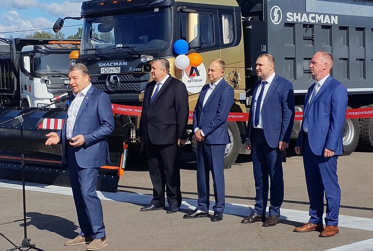 Первым с приветствиями и поздравлениями к коллективу московского филиала «Автобан–Эксплуатации» обратился ген. директор холдинга «Автобан» Алексей Андреев