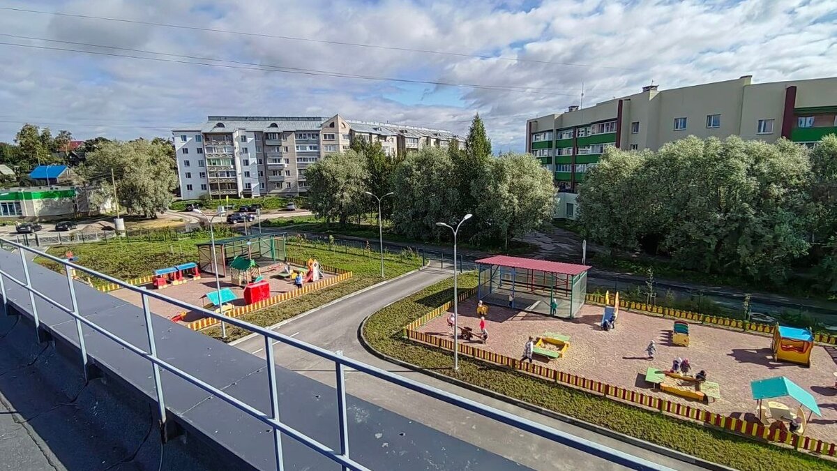     Построенный год назад комфортный детский сад начал протекать, об этом сообщил в соцсетях глава муниципального района.