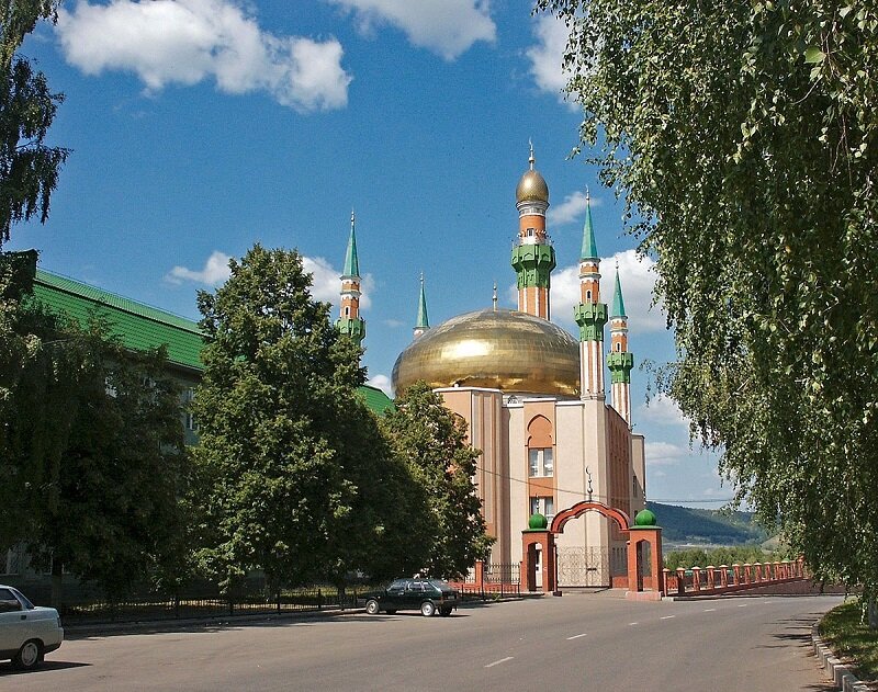 Альметьевск (Республика Татарстан), административный центр Альметьевского муниципального района, четвертый город Татарстана по численности населения.