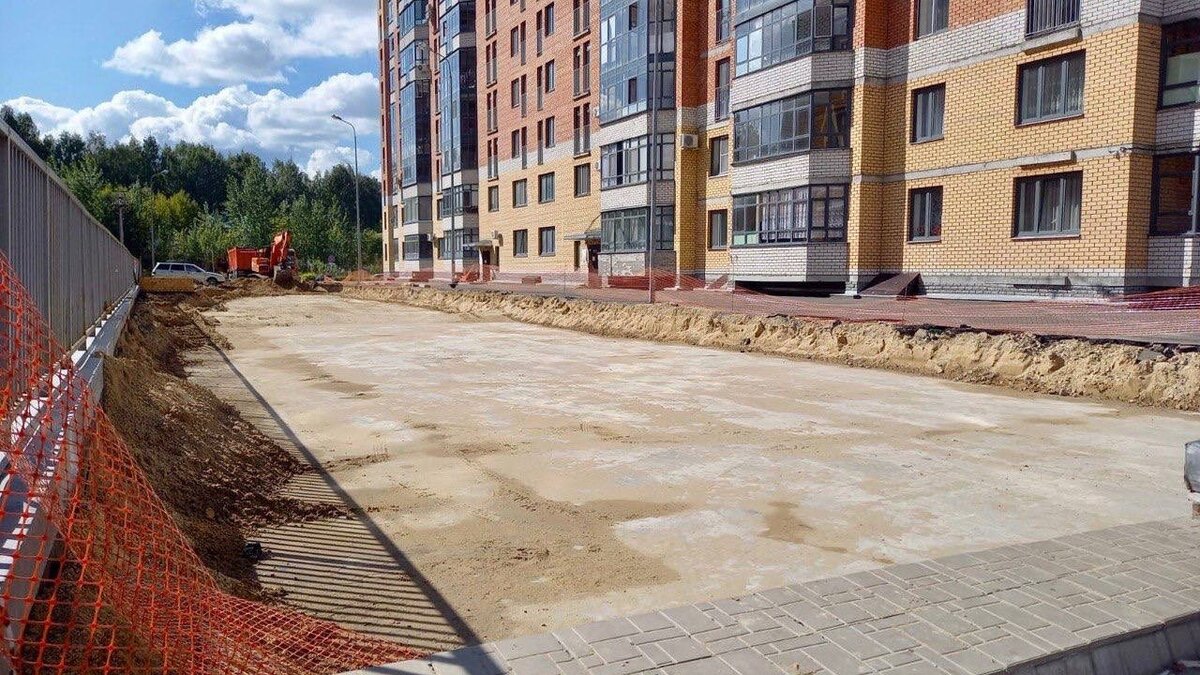     Фонд поддержки дольщиков Татарстана строит подземный паркинг в доме №1 ЖК «МЧС». Его не закончил застройщик-банкрот ООО «ФОН». Работы хотят закончить до конца года.