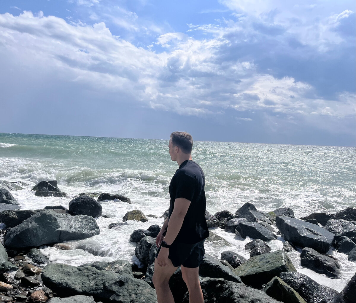 В каком городе России еще можно вот так сфоткаться зимой? Да где-то явно еще можно, но мы вообще-то про Сочи говорим, але