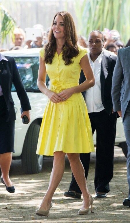 Желтые платья