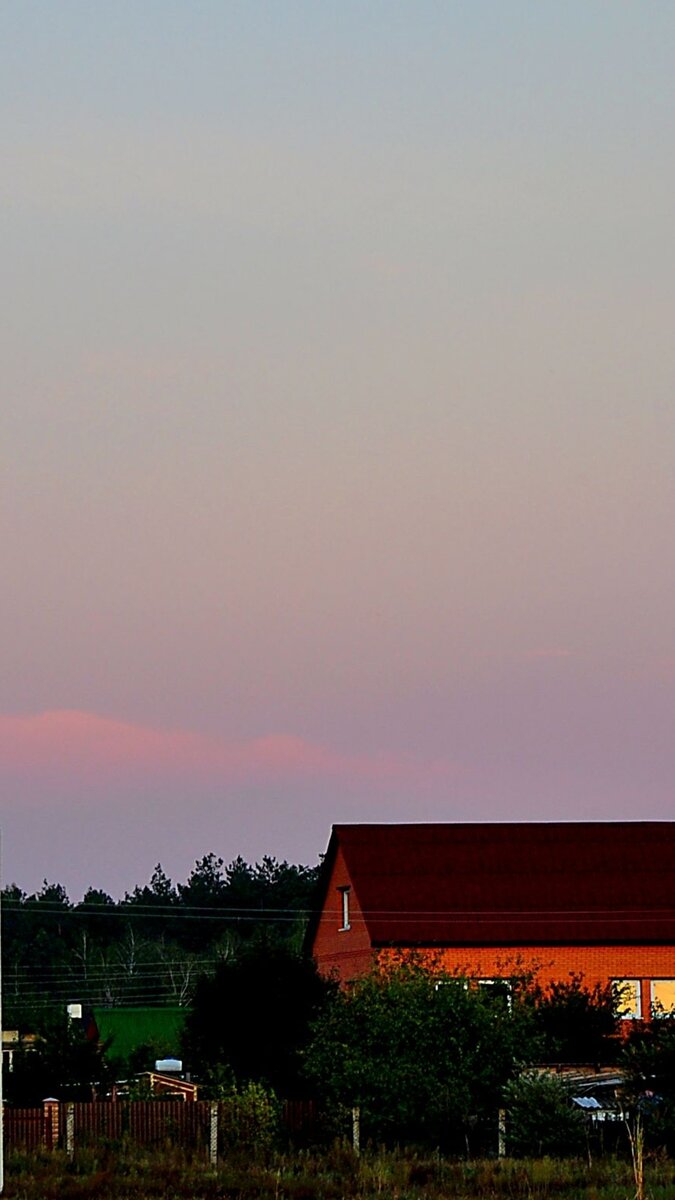 Это не мой дом, фото просто понравилось. Местность похожа на мою.