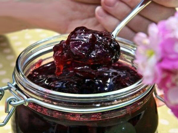 Вишня в желе