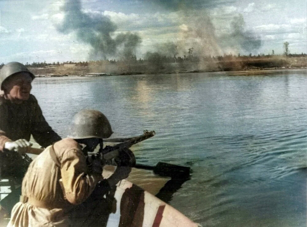 Из альбома «Эпизоды боев за Свирь». На Свири. Июнь 1944 г.