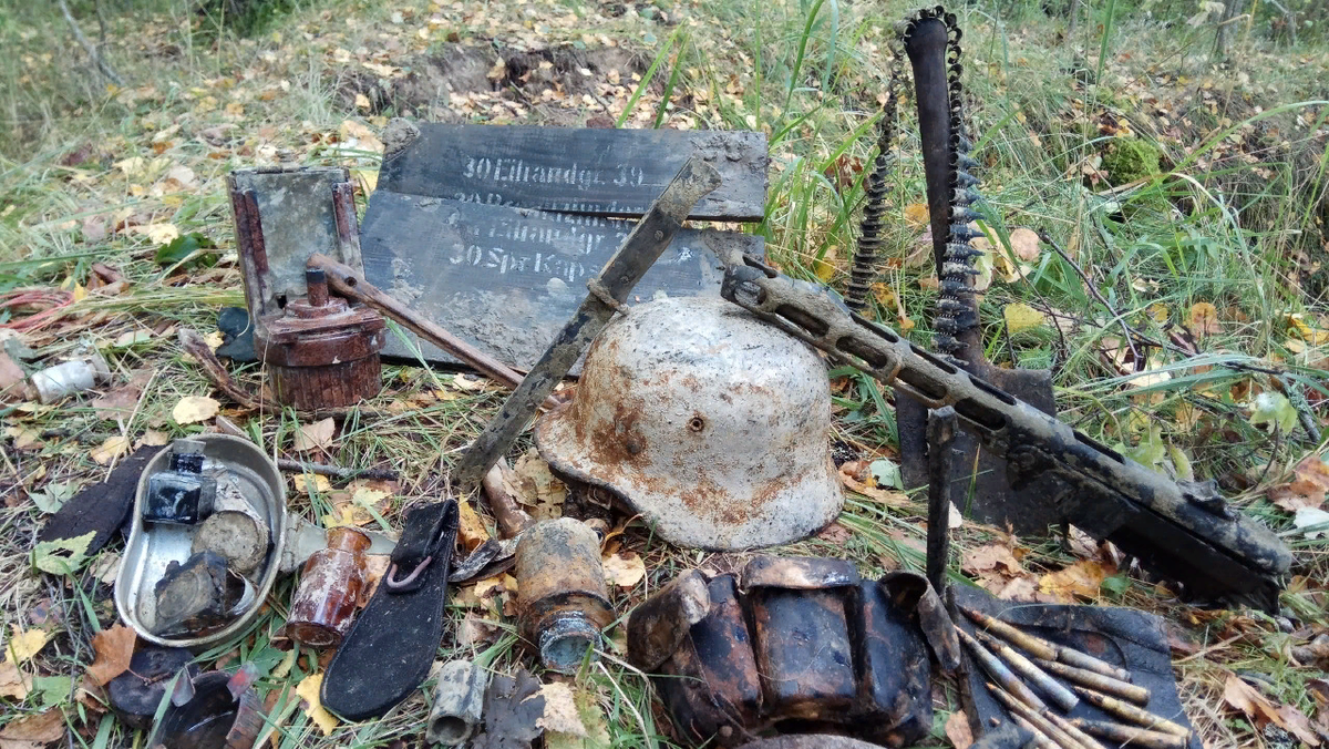 раскопки немецких танков с танкистами внутри в цвете. раскопки немецких внутри. раскопки второй мировой войны танки. раскопки великой отечественной войны немецких блиндажей. блиндаж вторая мировая.