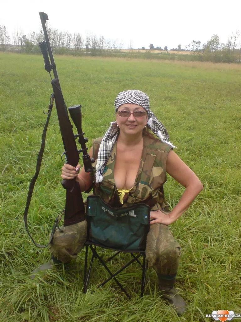 Взаимоотношения между мужчиной и женщиной психология. Отношения с женщинами охотниками делают меня сильнее. Женщина охотник. Woman hunter. Женщина охотник.