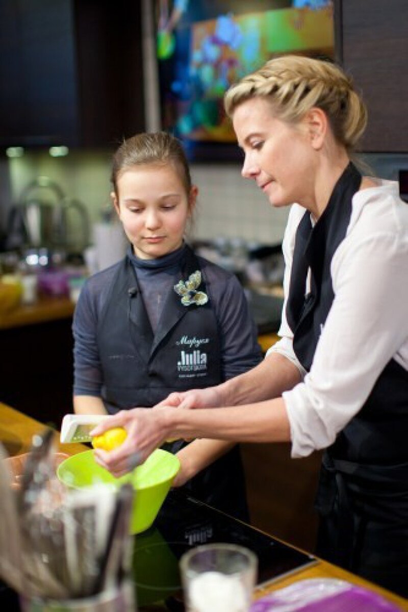 Маша с мамой