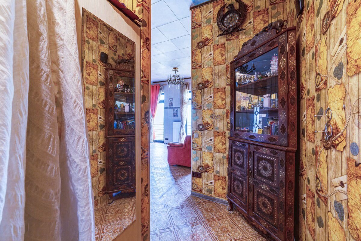 Коридорчик. Листайте