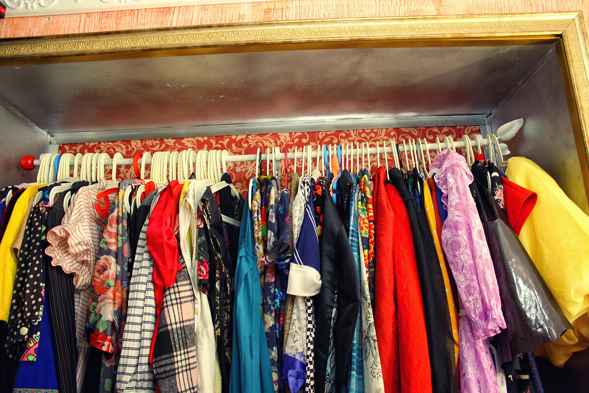 Хаос в цветах, заставит вас обратить на себя внимание, нежели однотонность.