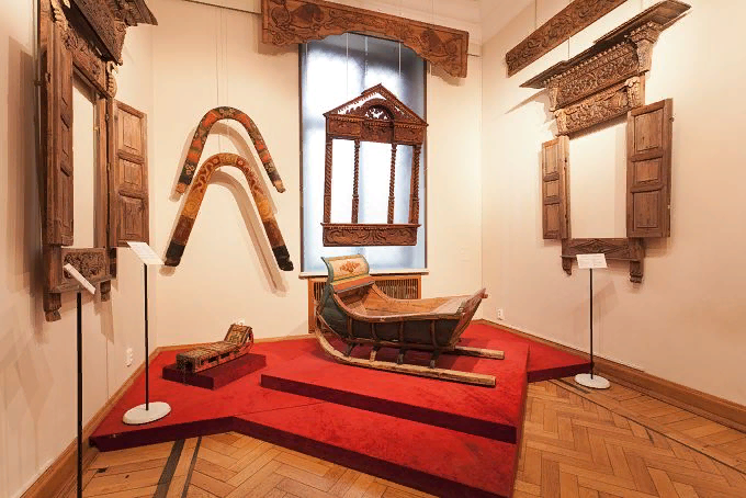 Музей декоративно-прикладного и народного искусства