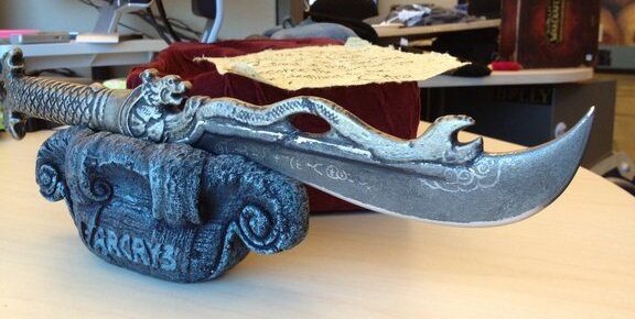 Нож воссоздан по текстуре из игры.