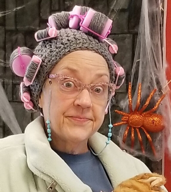  ravelry.com шапка от вязальщицы с ником HoosierLady, связанная специально для Хэллоуина 2019