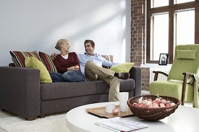 Здорово, если в вашем доме часто бывают гости и друзья — это привносит в дом положительную энергетику, радость и хорошую атмосферу.