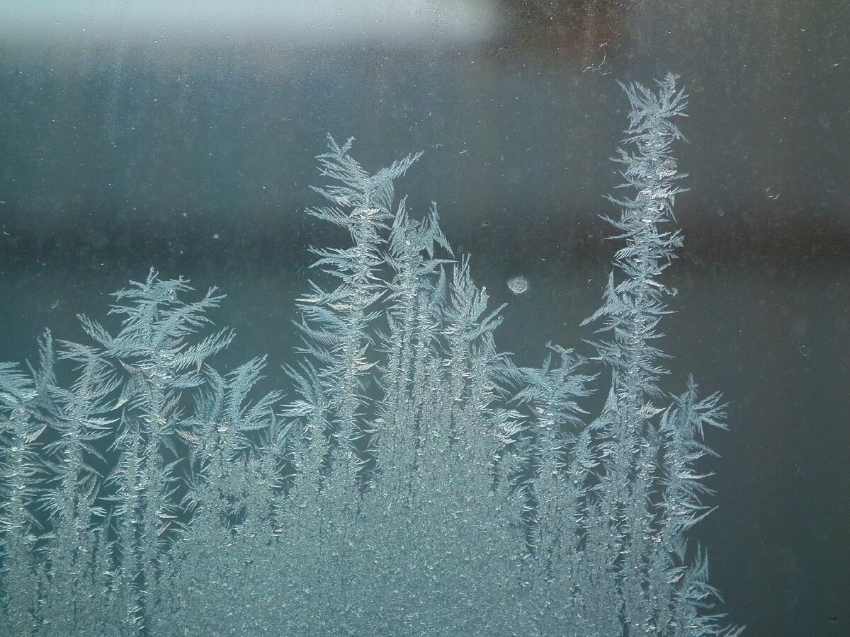 Замерзшие окна узоры