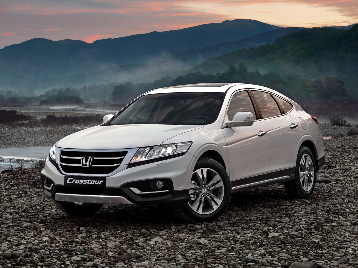 Листайте вправо, там фото брата близнеца Acura