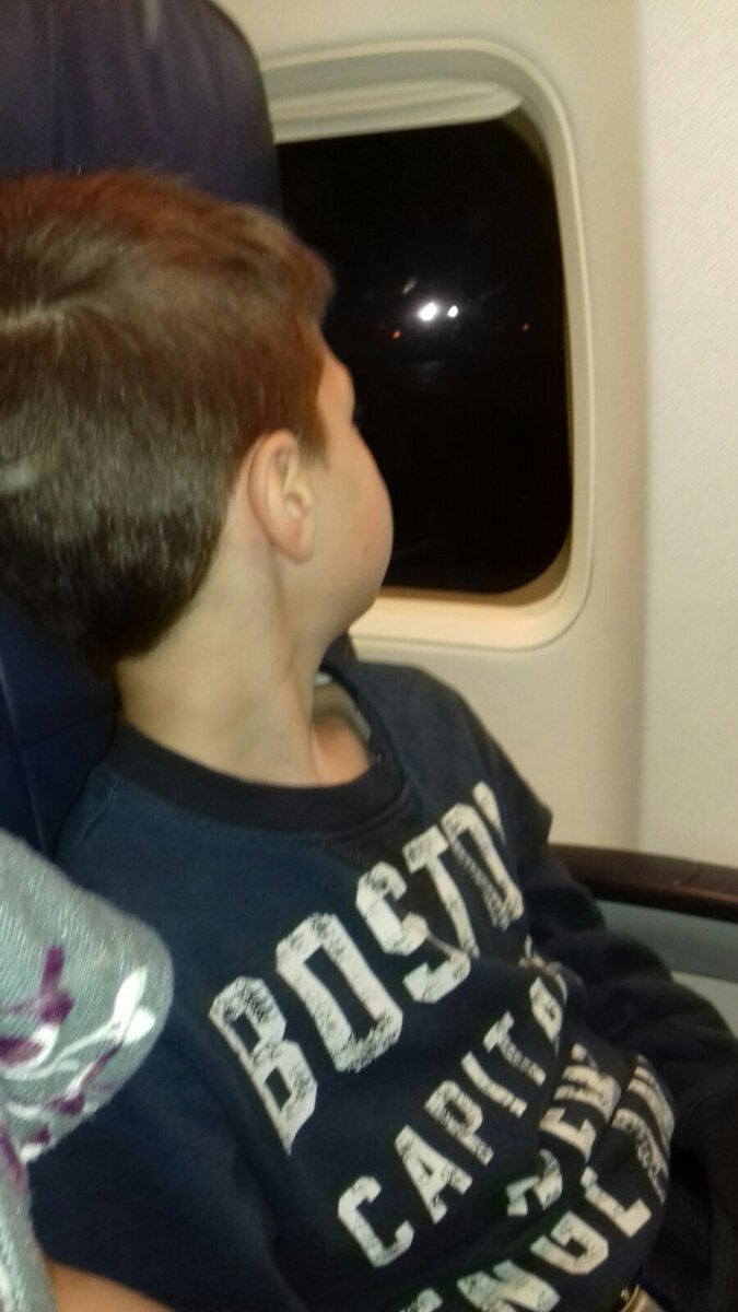 С детьми в самолёте