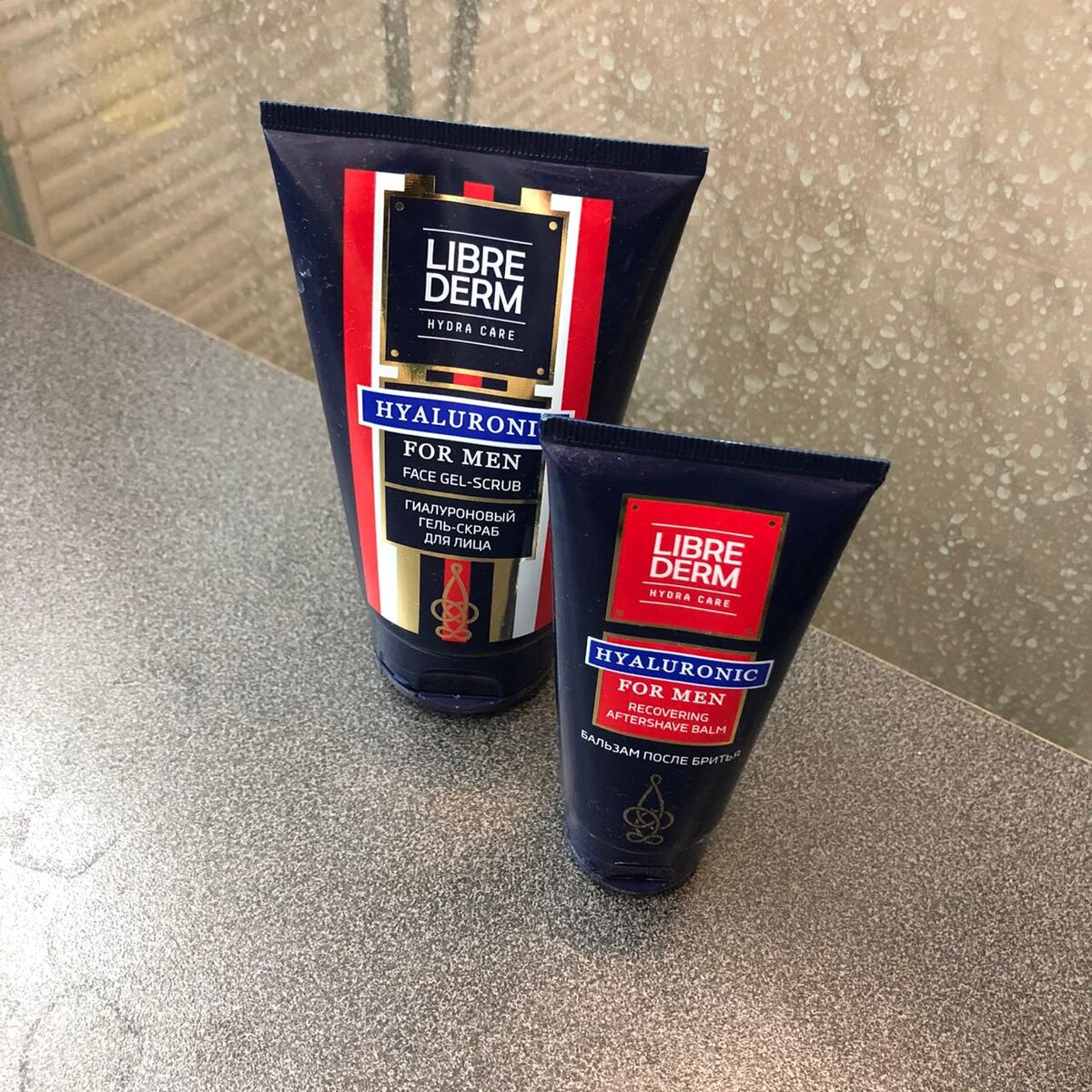 Гиалуроновый гель-скраб для лица и бальзам после бритья.