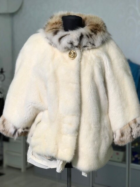 Ремонт белой шубки-болеро. Ателье Ирины Берзиной.