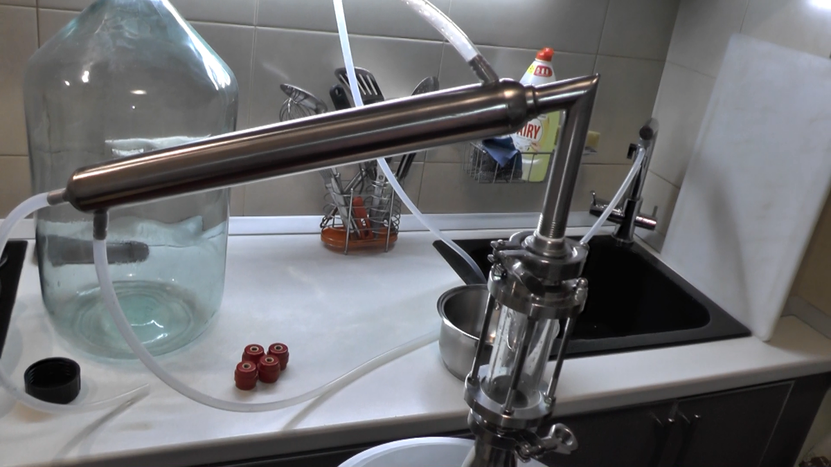 Подойдет самый простой аппарат.