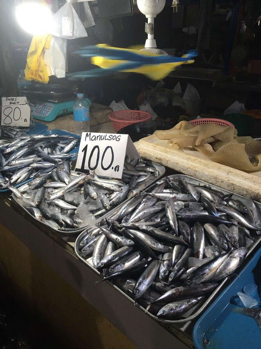 Рыбный рынок на Филиппинах