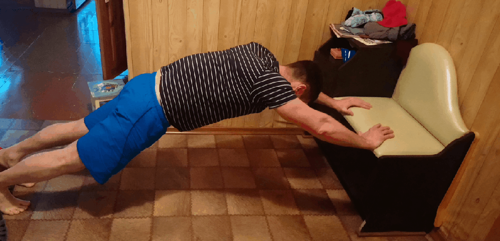 Французский жим от тумбы 