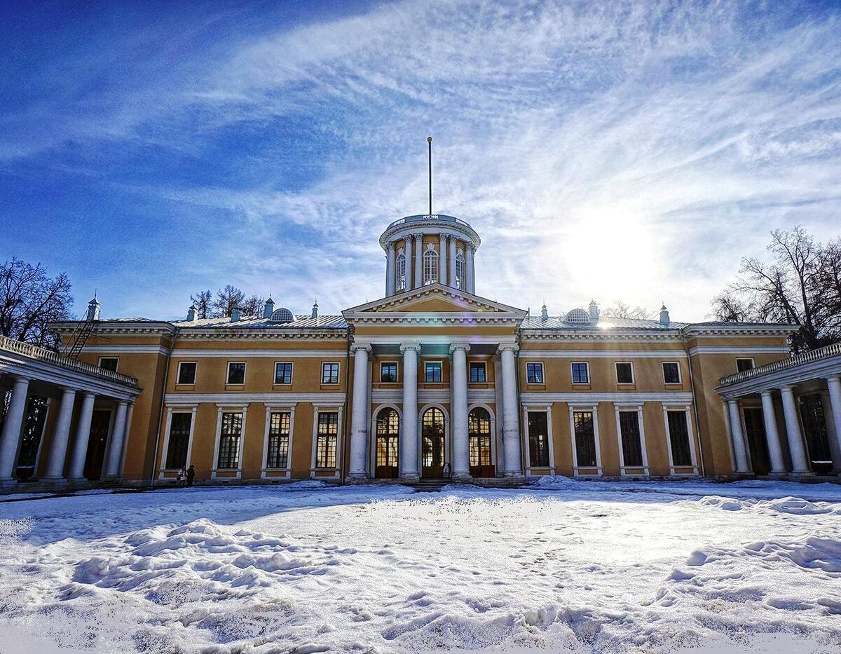 Юсуповский дворец зимой