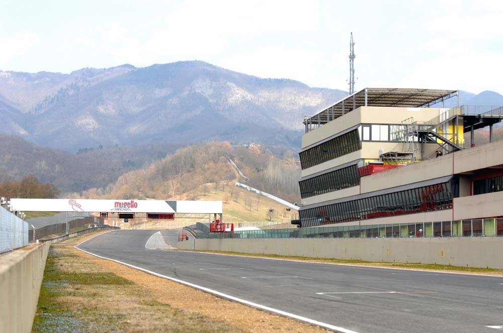 Стартовая решетка итальянской трассы Mugello