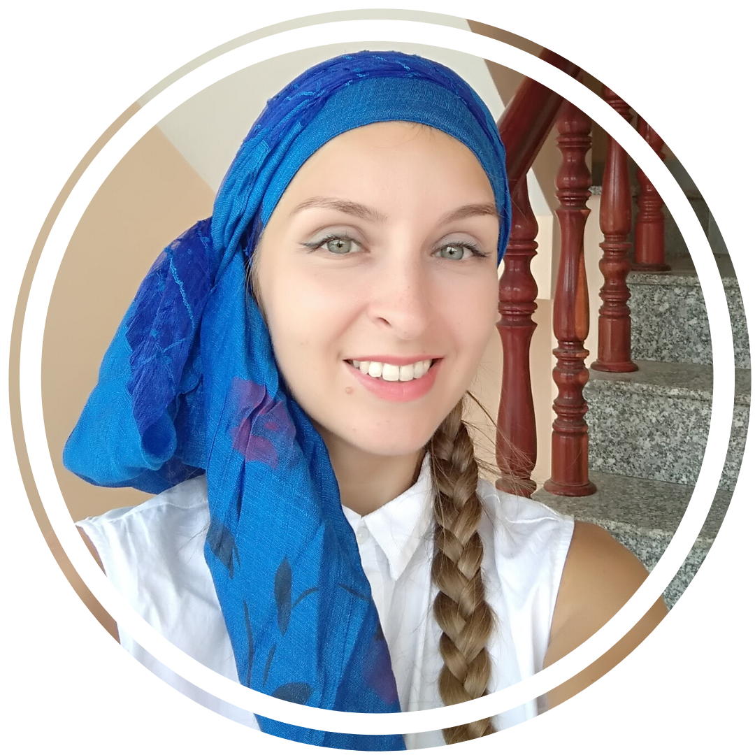 Я, Светлана Лаврентьева, сертифицированный специалист Аюрведы