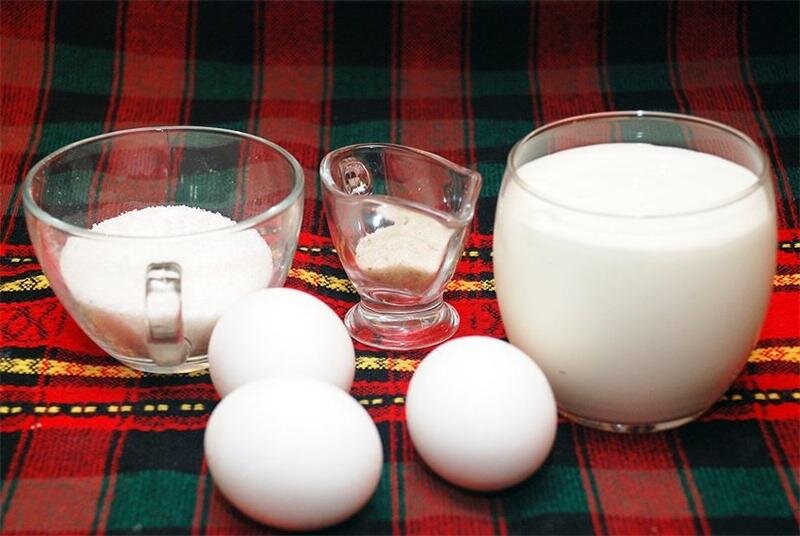 Сливки 33%, сахар и желатин для десерта