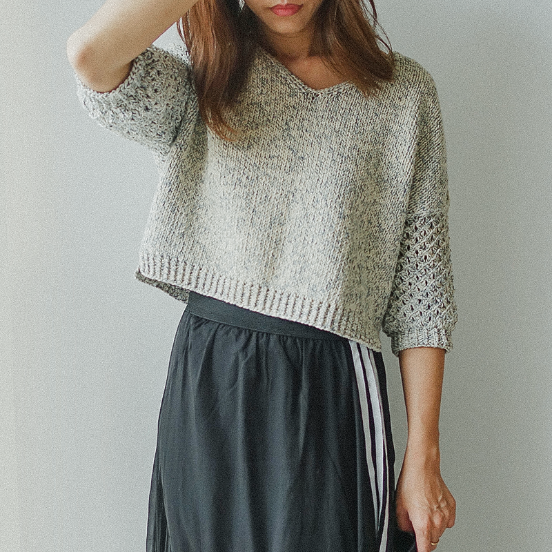 Джемпер с узором из сетки на рукавах