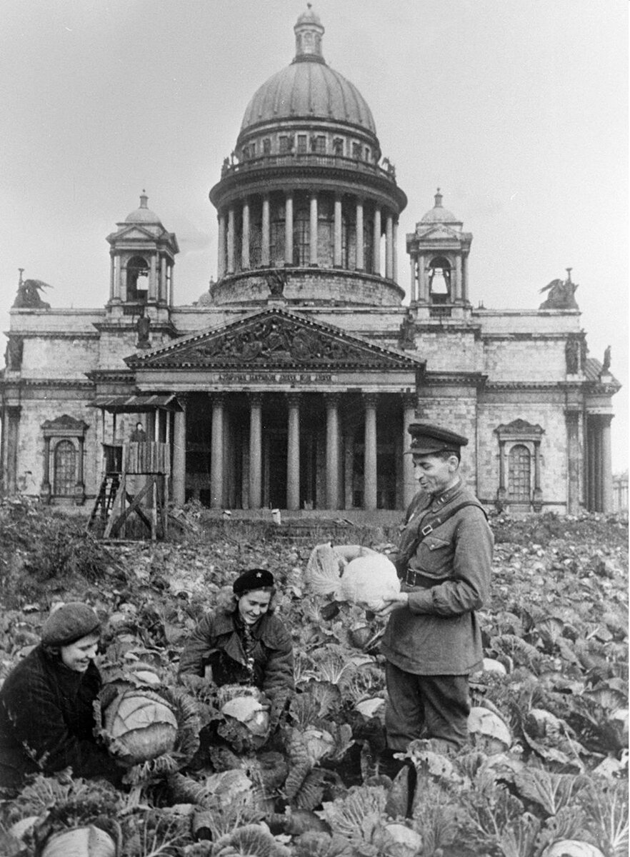 Советская фотография, сделанная в ходе блокады Ленинграда.