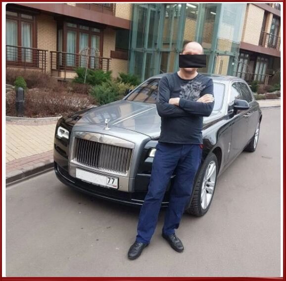 Я на фоне того самого "Роллс-Ройса . Фото автора