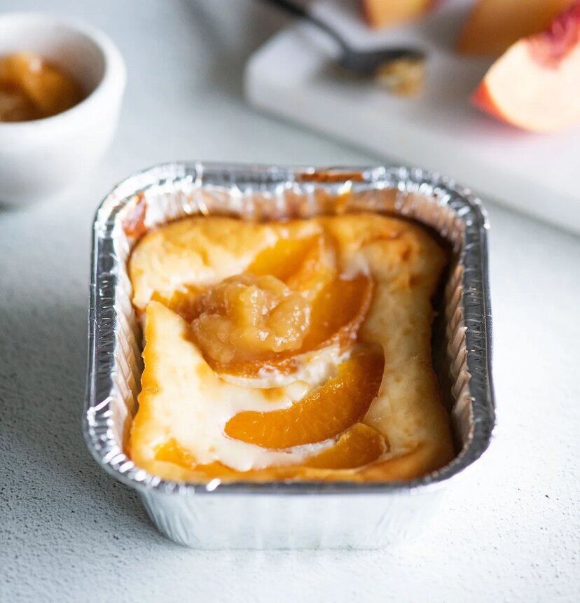 Запеканка с персиком - 193 Ккал; Б - 13; Ж - 9; У - 15;