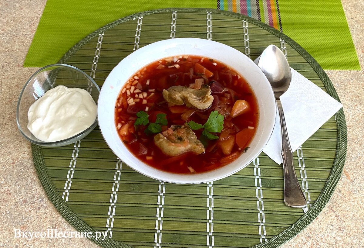 Борщ по-домашнему