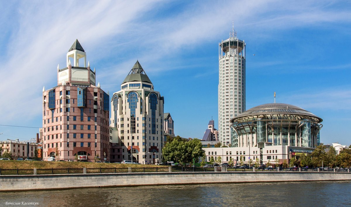 Архитектурный ансамбль зданий. Комплекс красные холмы Москва. Свиссотель красные холмы Гнедовский. Красные холмы гостиница Москва. Гостиница красные холмы на Павелецкой