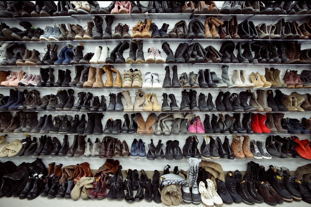 Фото взято со странички ВК. Это фото с недавнего открытия Мегахенда в  г. Санкт-Петербург Шлиссельбургский проспект, 17к1