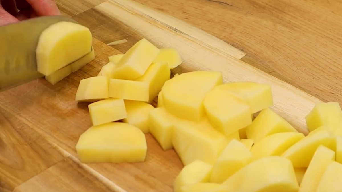 Картофель 300 г. 