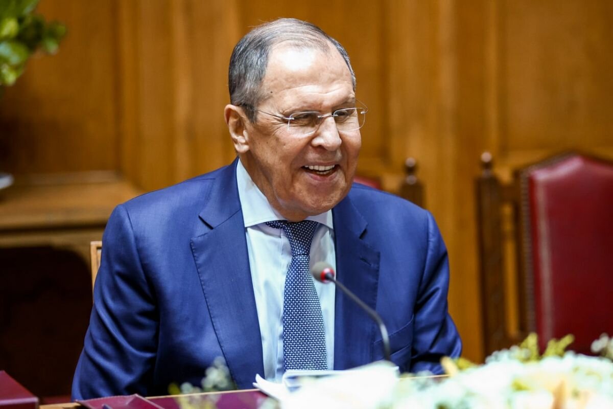    Лавров пошутил про алкоголь в ходе церемонии высадки деревьев в Эфиопии
